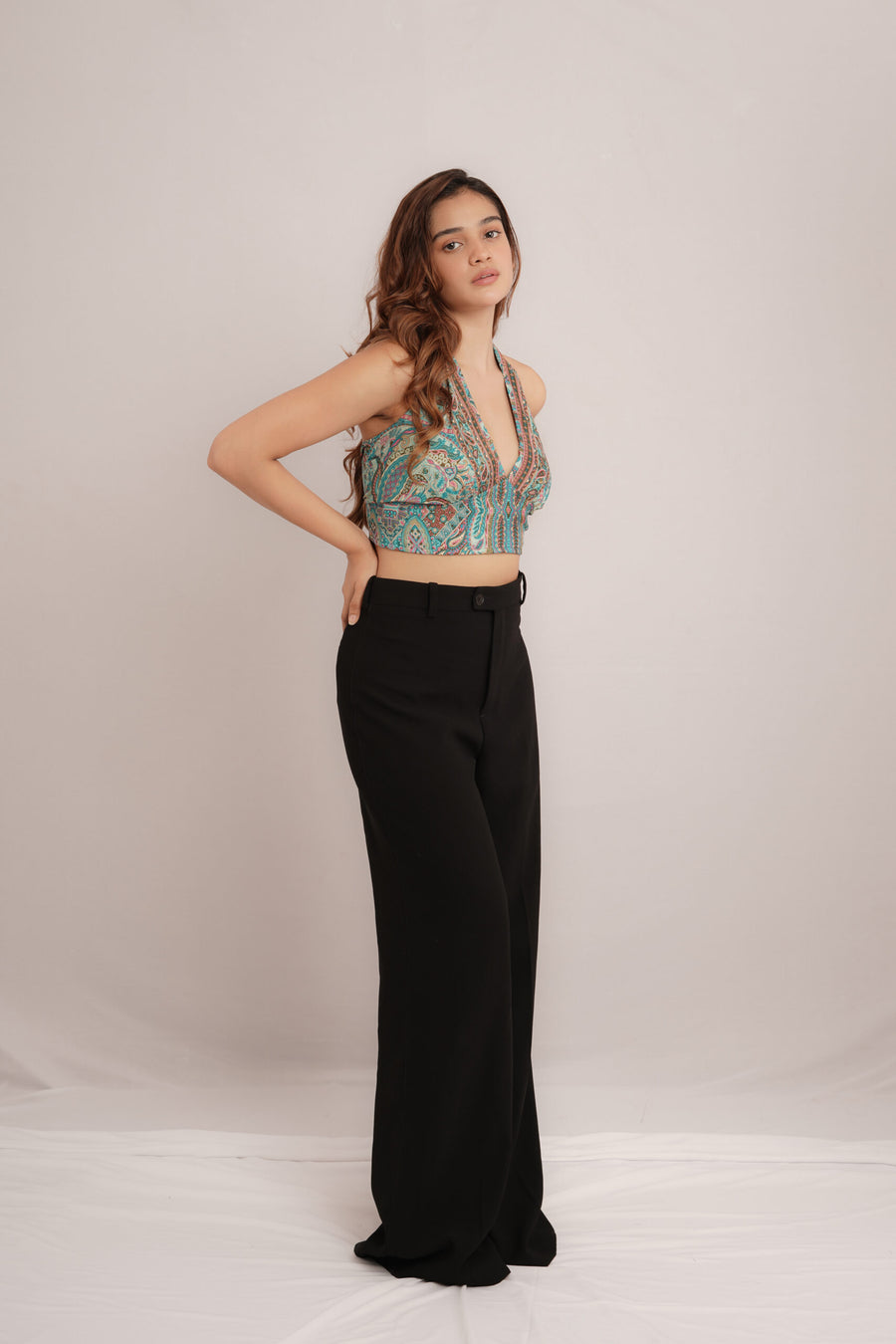 OIA HALTERNECK TOP